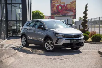 Opel Grandland X, letnik 2022 – slika 2