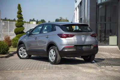 Opel Grandland X, letnik 2022 – slika 3