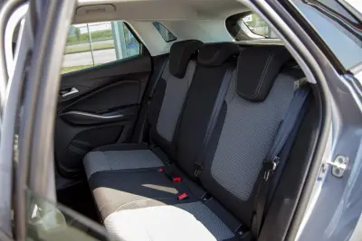 Opel Grandland X, letnik 2022 – slika 5